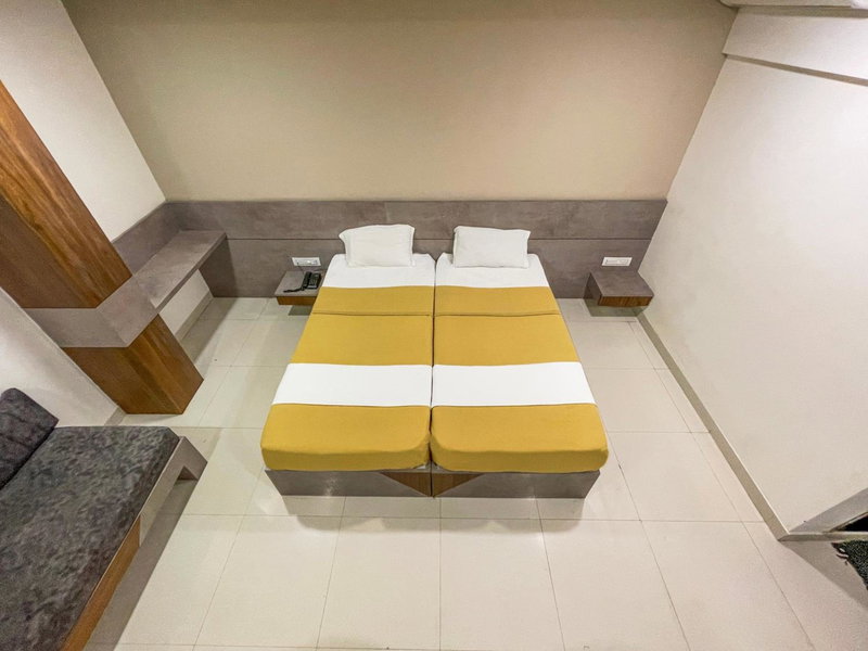 StayGuru Hari Om Residency, Bhuj, India