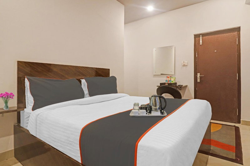 Super Townhouse RCC Pristine, Hyderabad, India