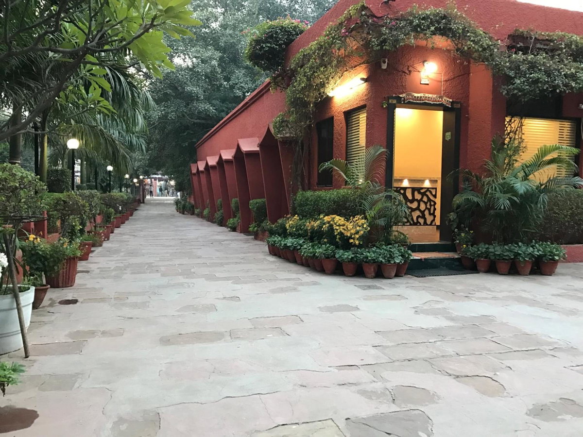 Hotel Sheela, 100m from Taj Mahal, India