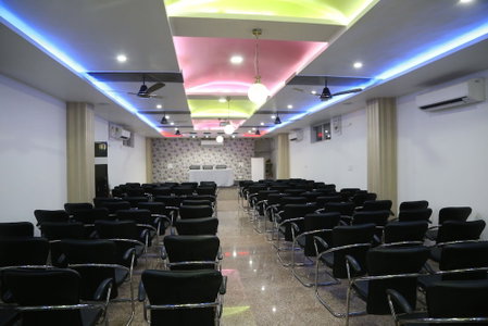 Hotel Dhanraj Palace, Bharatpur, India