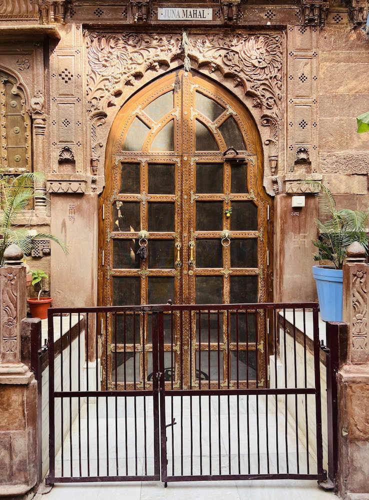 Juna Mahal, India