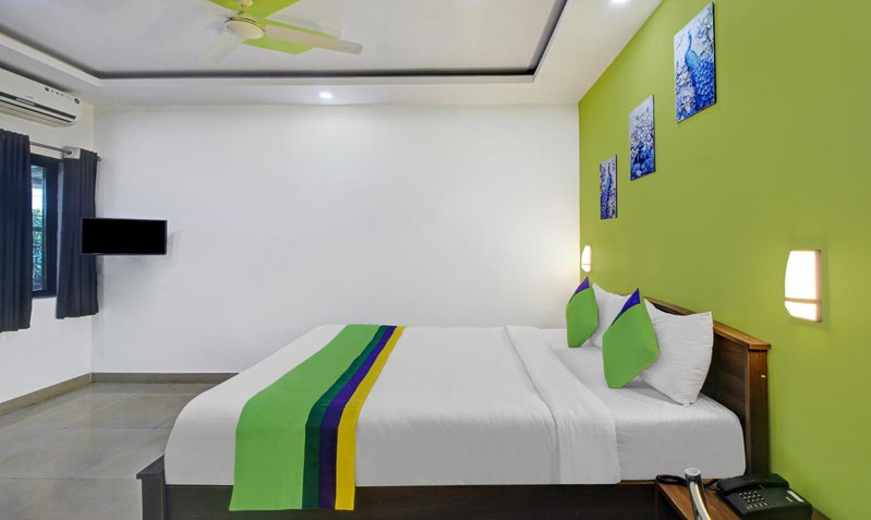 Treebo La Paradise with Swimming Pool, Mahabaleshwar, India
