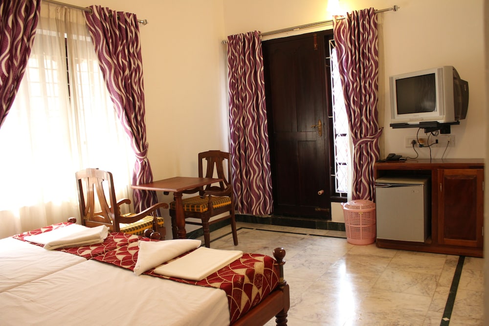 Hotel White Rose, India