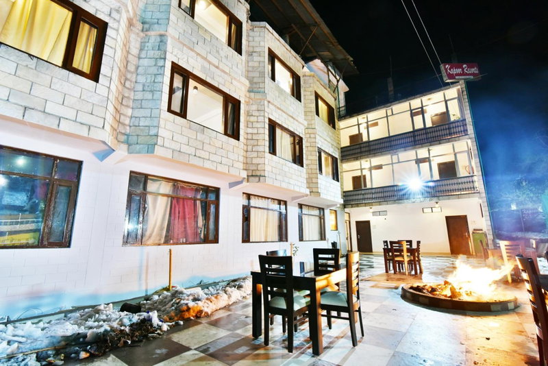 Kapoor Resort by DLS Hotels, Manāli, India