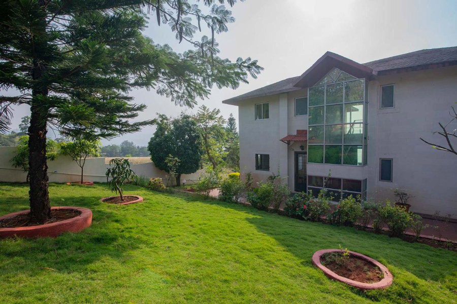 StayVista's Princess - A Villa with Infinity Pool & Breathtaking Views, Lonavala, India
