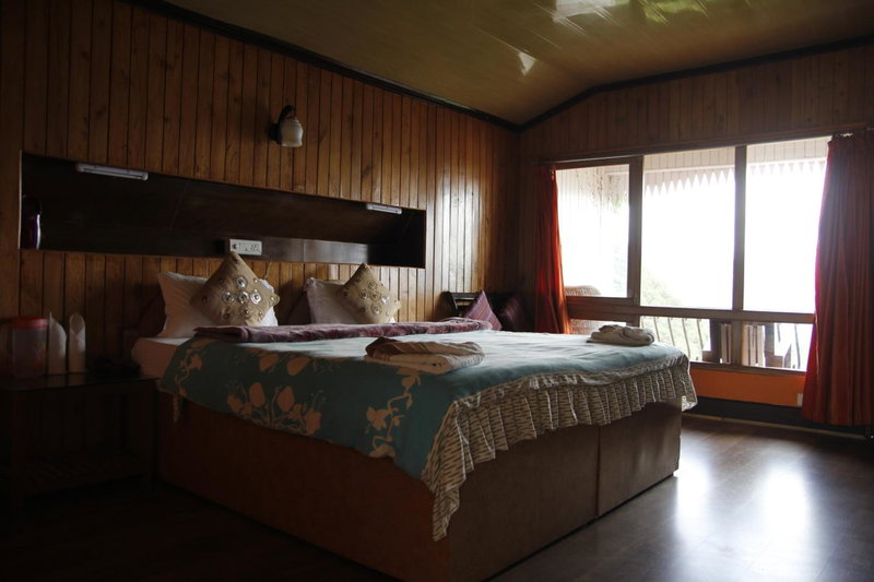 Mandarin Resort - Kaluk, Rinchingpong, India