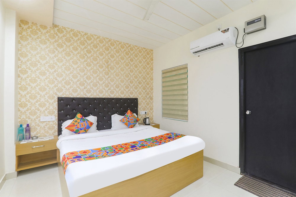 FabHotel US Inn, India