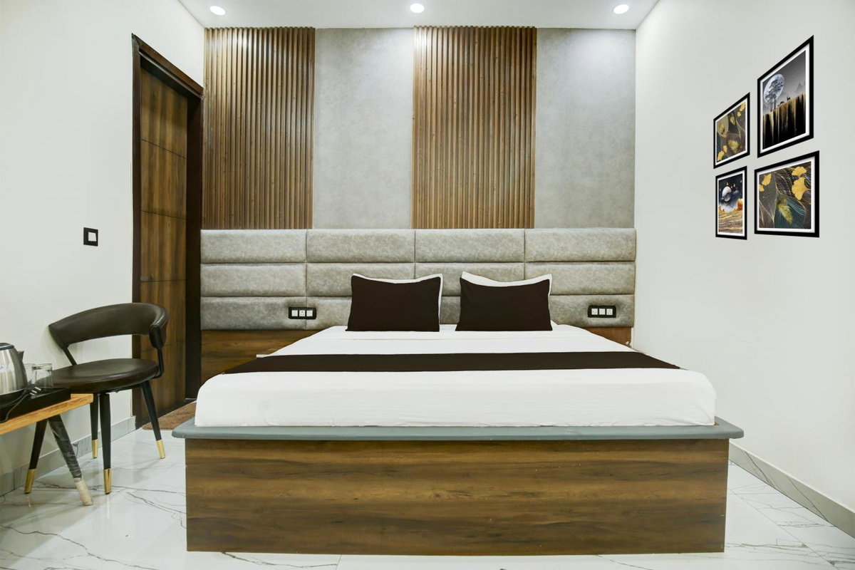 Hotel O Platinum, India