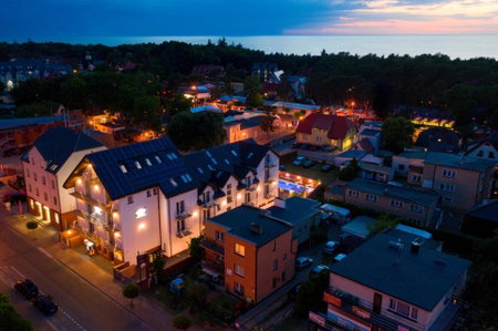 Pod Winogronem - Apartamenty z basenem i wyżywieniem, Pobierowo, Poland