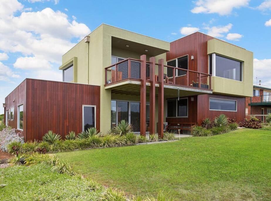 Martyrs Lookout - Luxury Accommodation, Australia