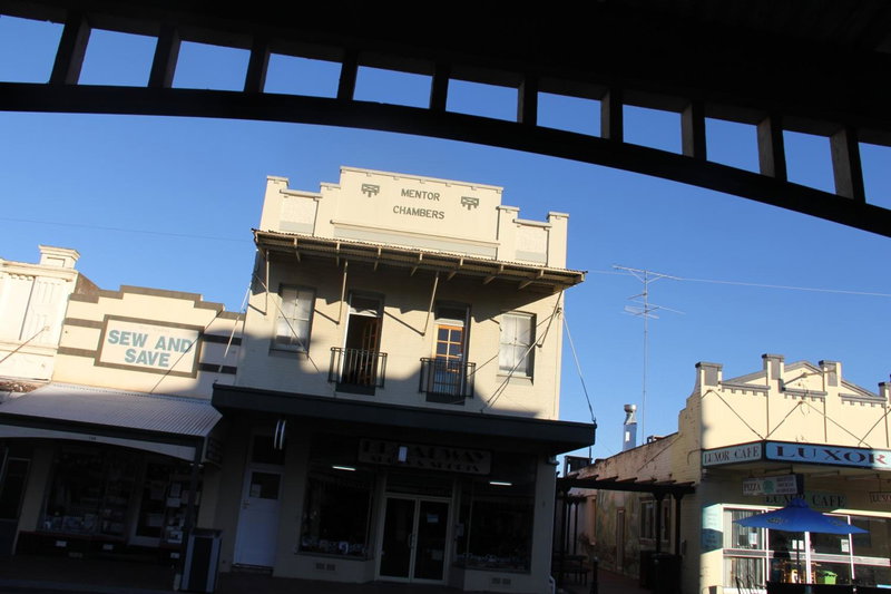Mentor Chambers Apartment Bed & Breakfast, West Wyalong, Australia