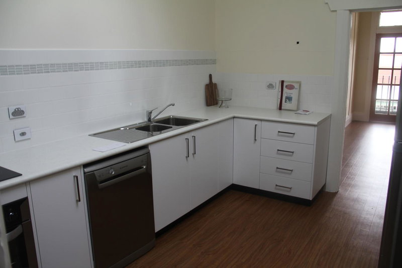 Mentor Chambers Apartment Bed & Breakfast, West Wyalong, Australia