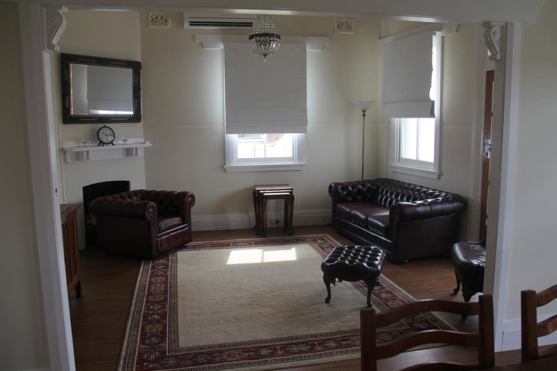 Mentor Chambers Apartment Bed & Breakfast, West Wyalong, Australia