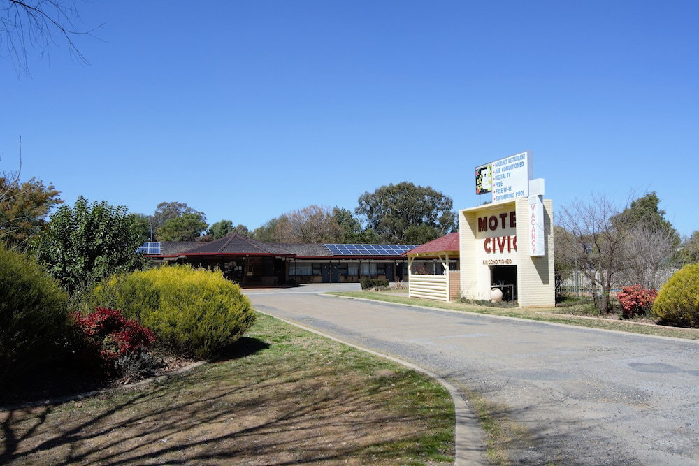 Civic Motor Inn, Australia
