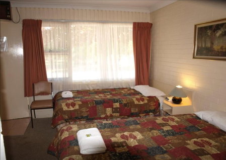 Civic Motor Inn, Cowra, Australia