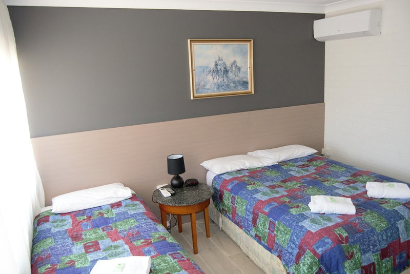 Civic Motor Inn, Cowra, Australia