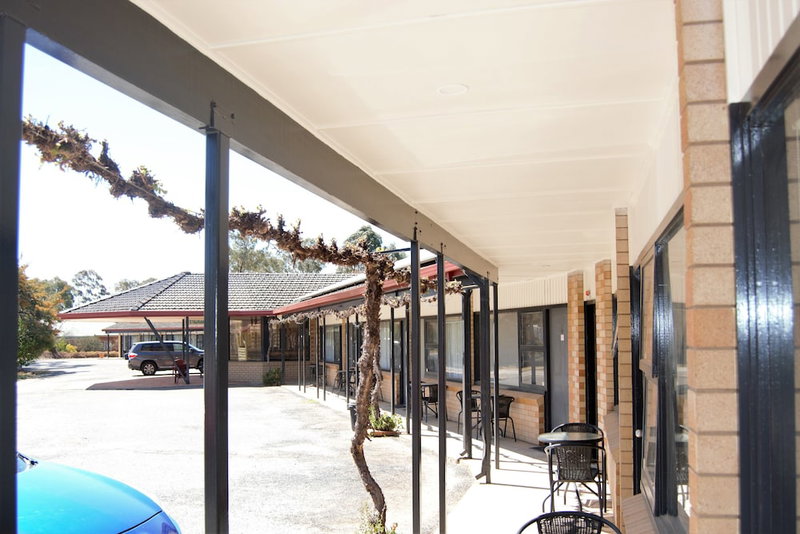 Civic Motor Inn, Cowra, Australia
