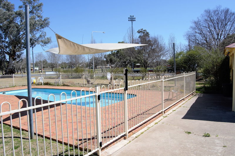 Civic Motor Inn, Cowra, Australia