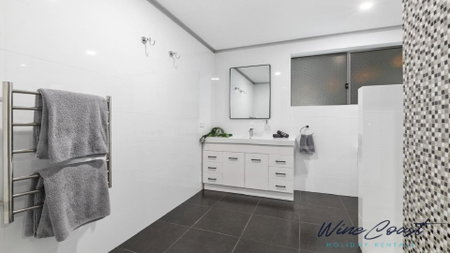 The Cubby House by Wine Coast Holiday Rentals, Willunga, Australia