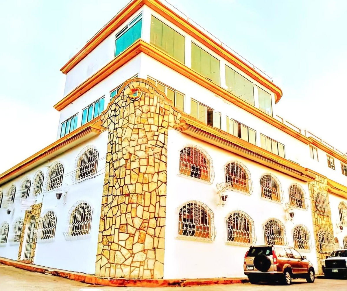 Hotel Esmeralda, Mexico