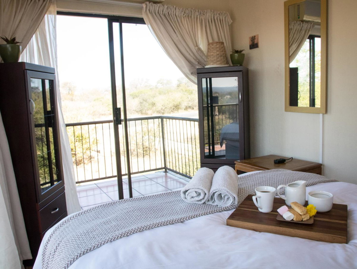 Hoedspruit Wildlife Estate (Indlovu Lodge 266), South Africa
