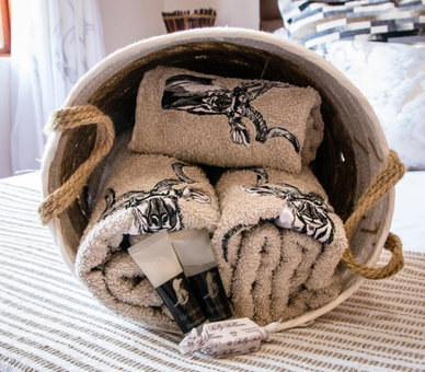 Hoedspruit Wildlife Estate (Indlovu Lodge 266), Hoedspruit, South Africa
