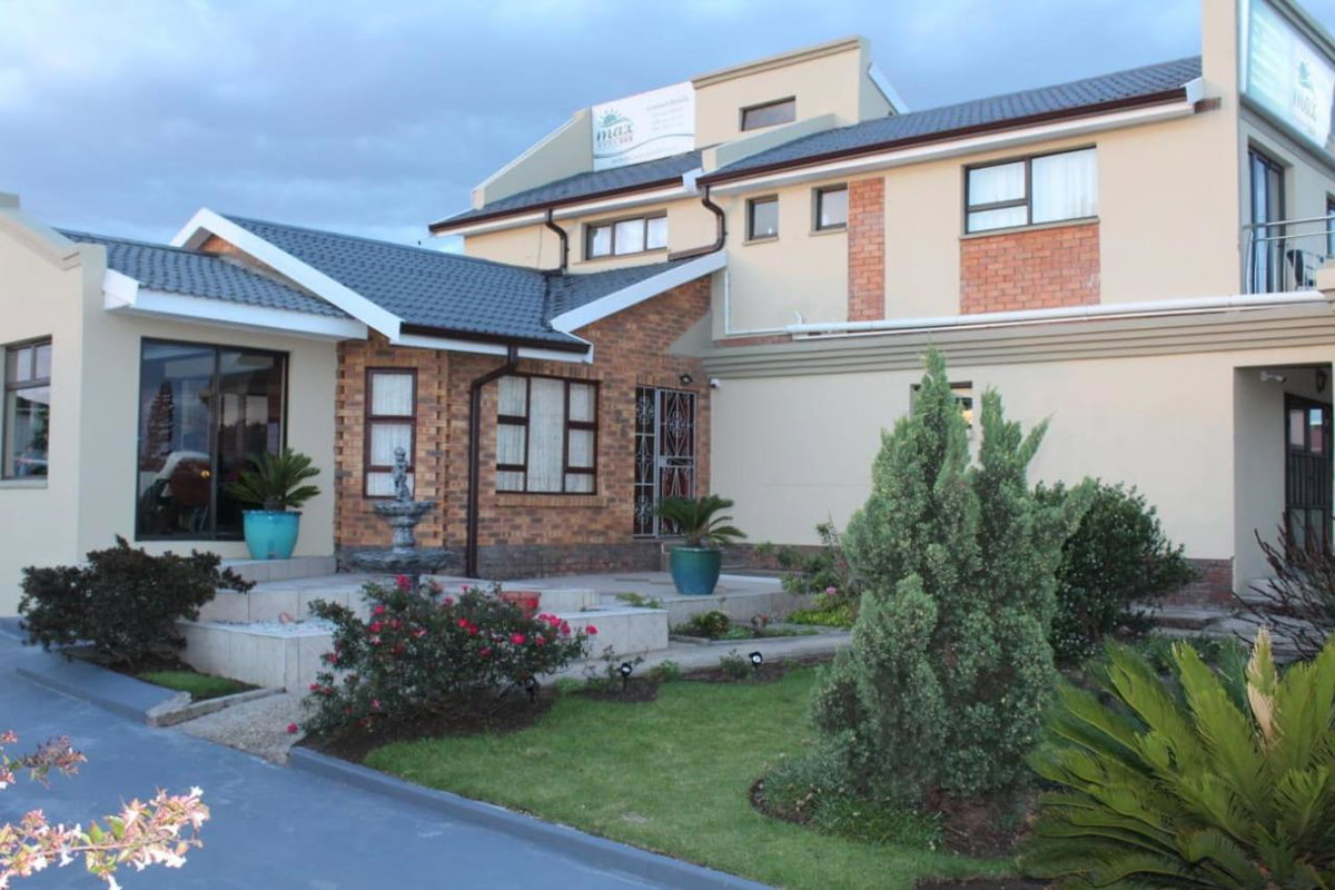 Hotel · Max B&B, East London