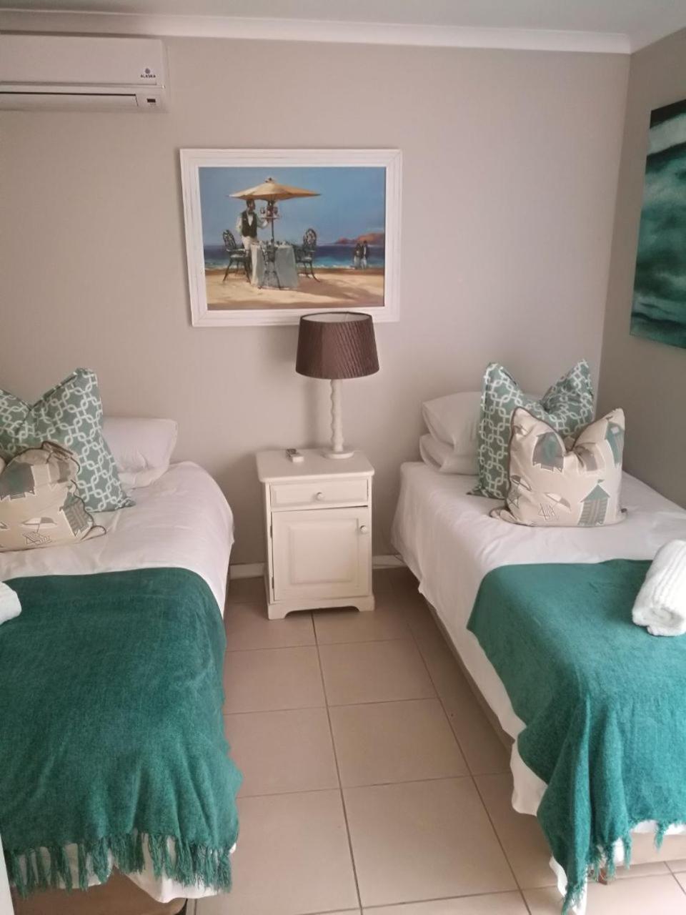 8A Oyster Crescent, South Africa