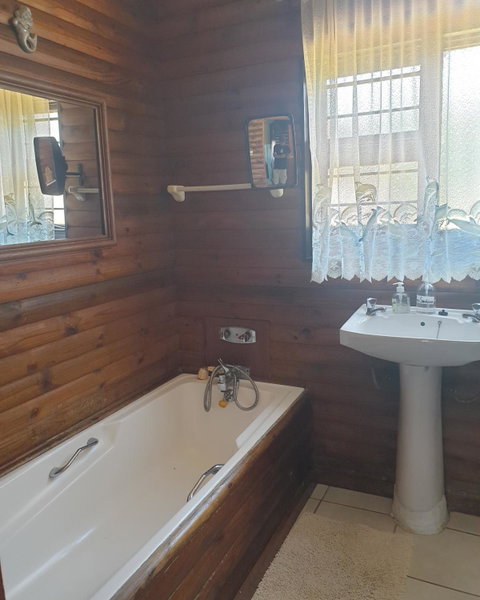 Deep Blue Guest House, Amanzimtoti, South Africa