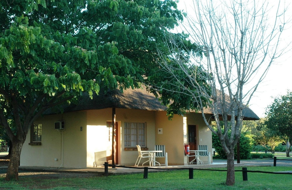 Komati River Chalets, South Africa
