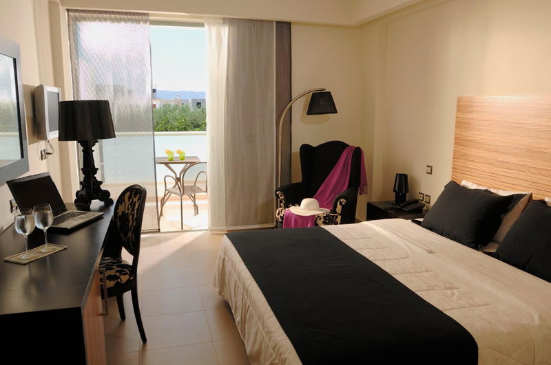 Angela Suites Boutique Hotel, Sissi, Greece