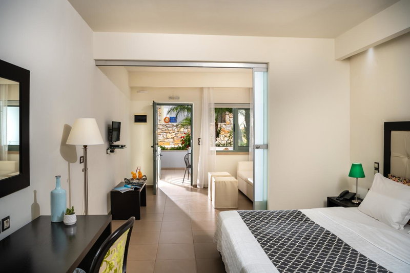 Angela Suites Boutique Hotel, Sissi, Greece