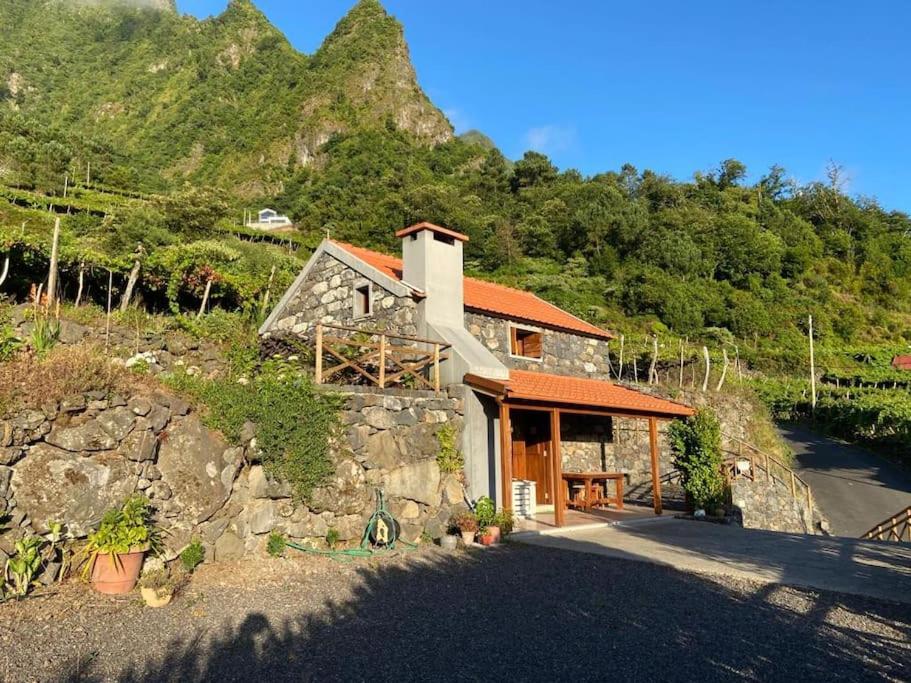 Zef's Cottage, Portugal