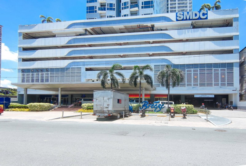 SMDC Breeze Residences by RedDoorz, Manila, Philippines