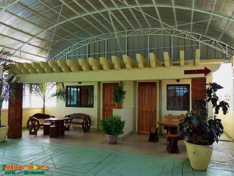 Island Tropic Hotel and Restaurant, Alaminos, Philippines