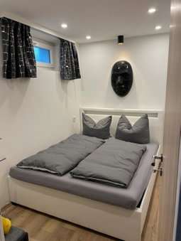 außergewöhnliche Kellerloft, Innsbruck, Austria