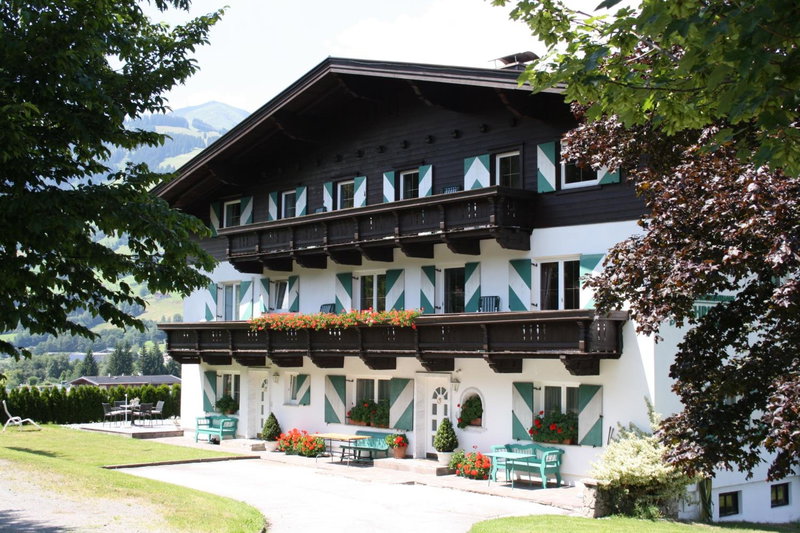 Das Christine Appartement, Brixen im Thale, Austria