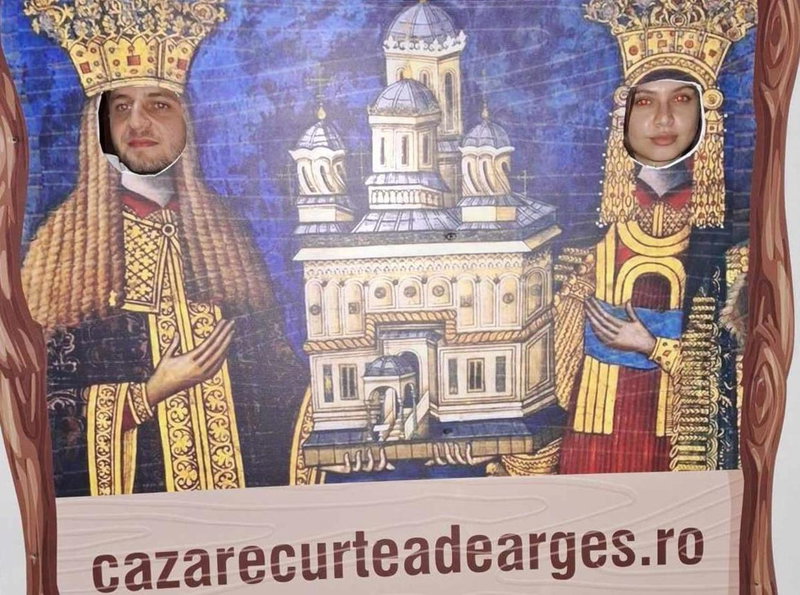 Victoriei 35B, Curtea de Argeş, Romania