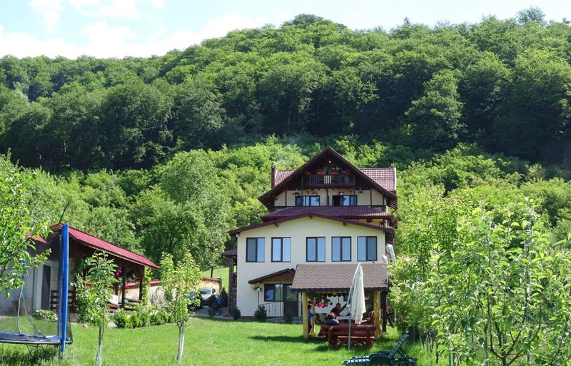 Casa din Salcami, Polovragi, Romania