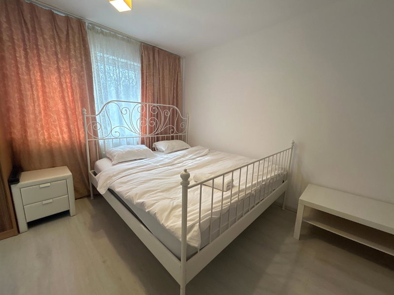Piata Sudului Host, Bucharest, Romania