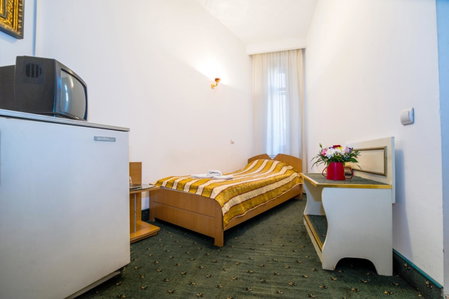 Hotel Carpati Imparatul Romanilor, Bucharest, Romania