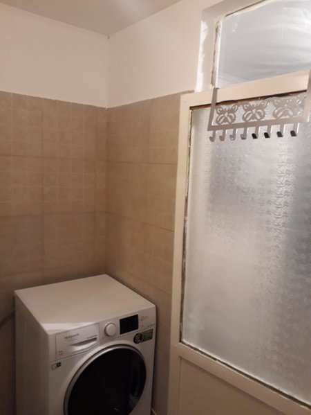 Tobyta nu primesc santieristi si petrecareti, Bucharest, Romania