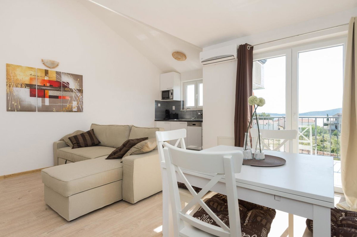 Hotel · M.G Apartments, Brodarica
