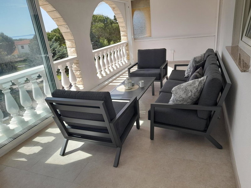 Apartment Megy, Vir, Croatia