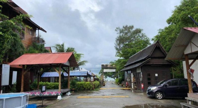 Kampong Pinang Sebatang Melaka, Pengkalan Balak, Malaysia