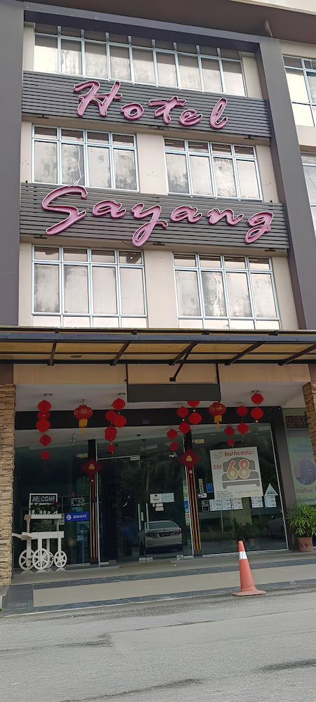 Hotel Sayang, Малайзия