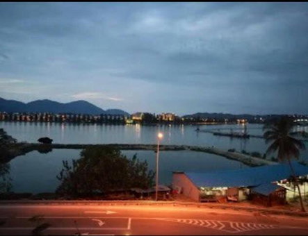 Marina Height Seaview Resort, Teluk Batik, Lumut, Kampong Tebing Rabak, Malaysia