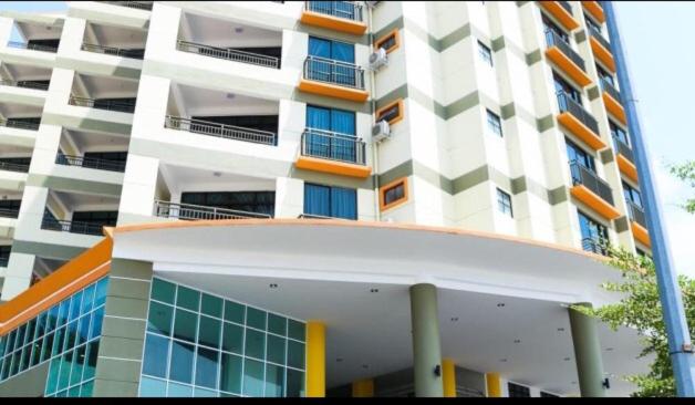 Marina Height Seaview Resort, Teluk Batik, Lumut, Kampong Tebing Rabak, Malaysia