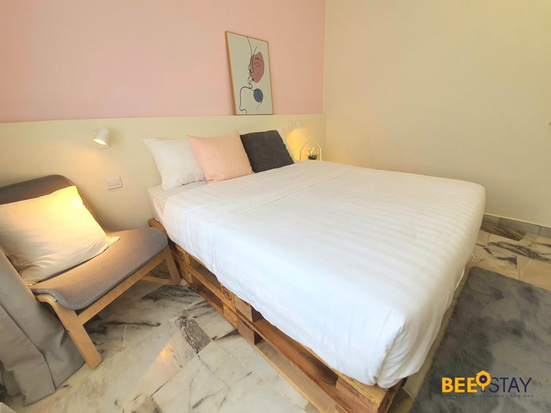 Jenjarom No 32 Modern Cozy Homestay for 4 Pax by Beestay, Jenjarum, Malaysia