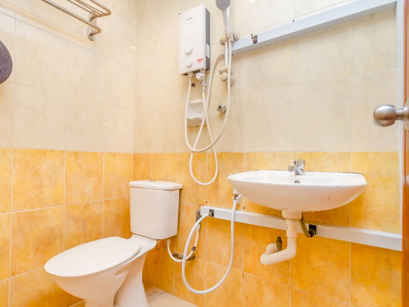 OYO 89703 B Link Hotel, Kulai, Malaysia